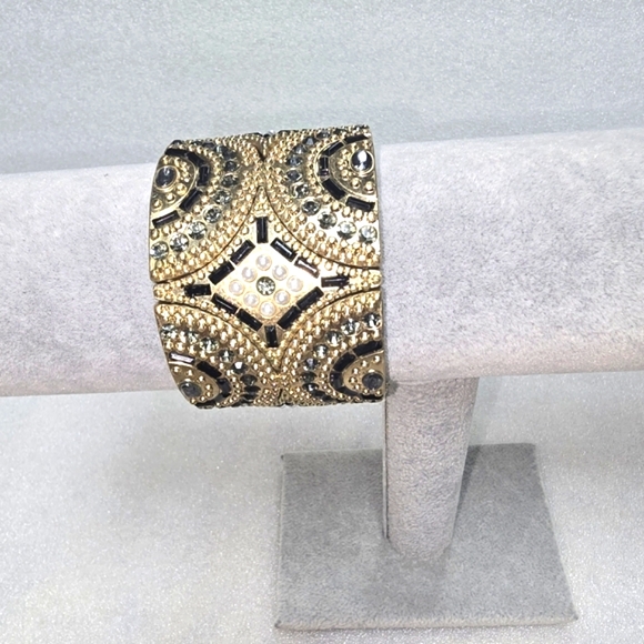 GEOMETRIC CUFF BRACELET - Picture 2 of 7
